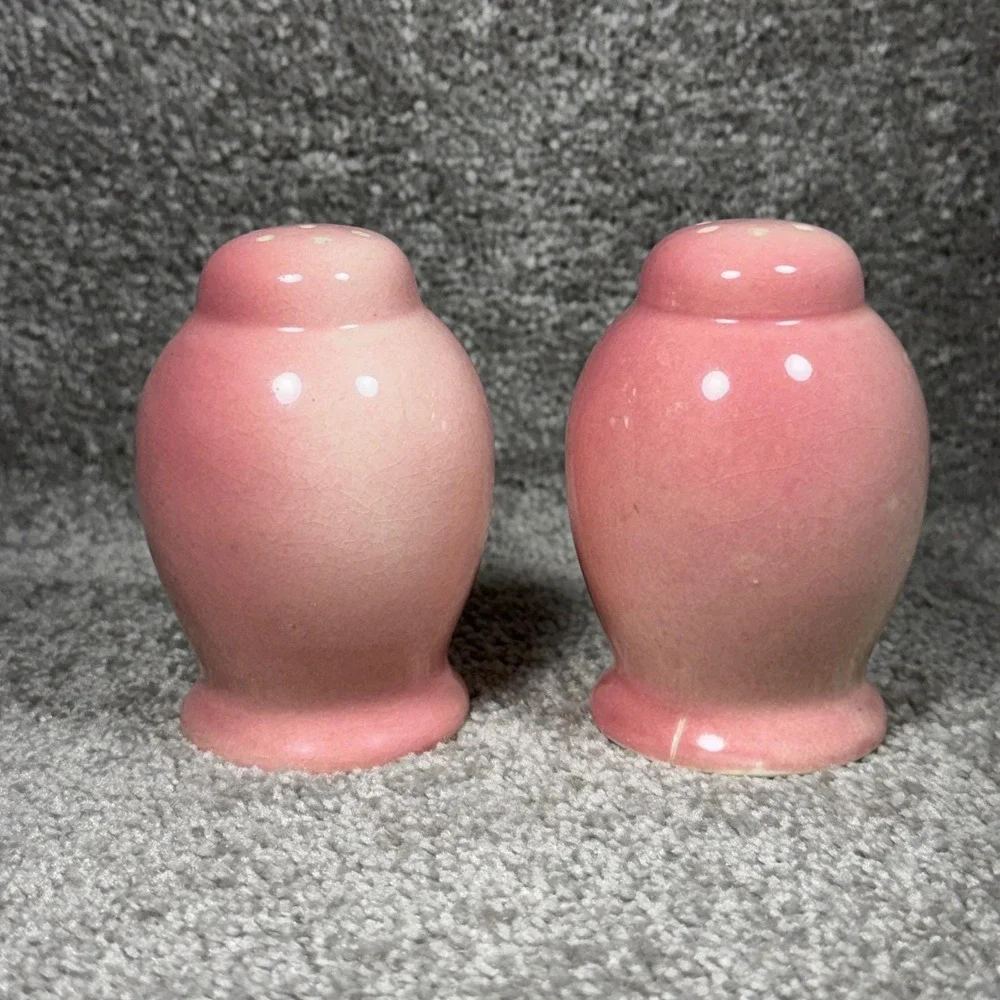 Hull Pottery good fair